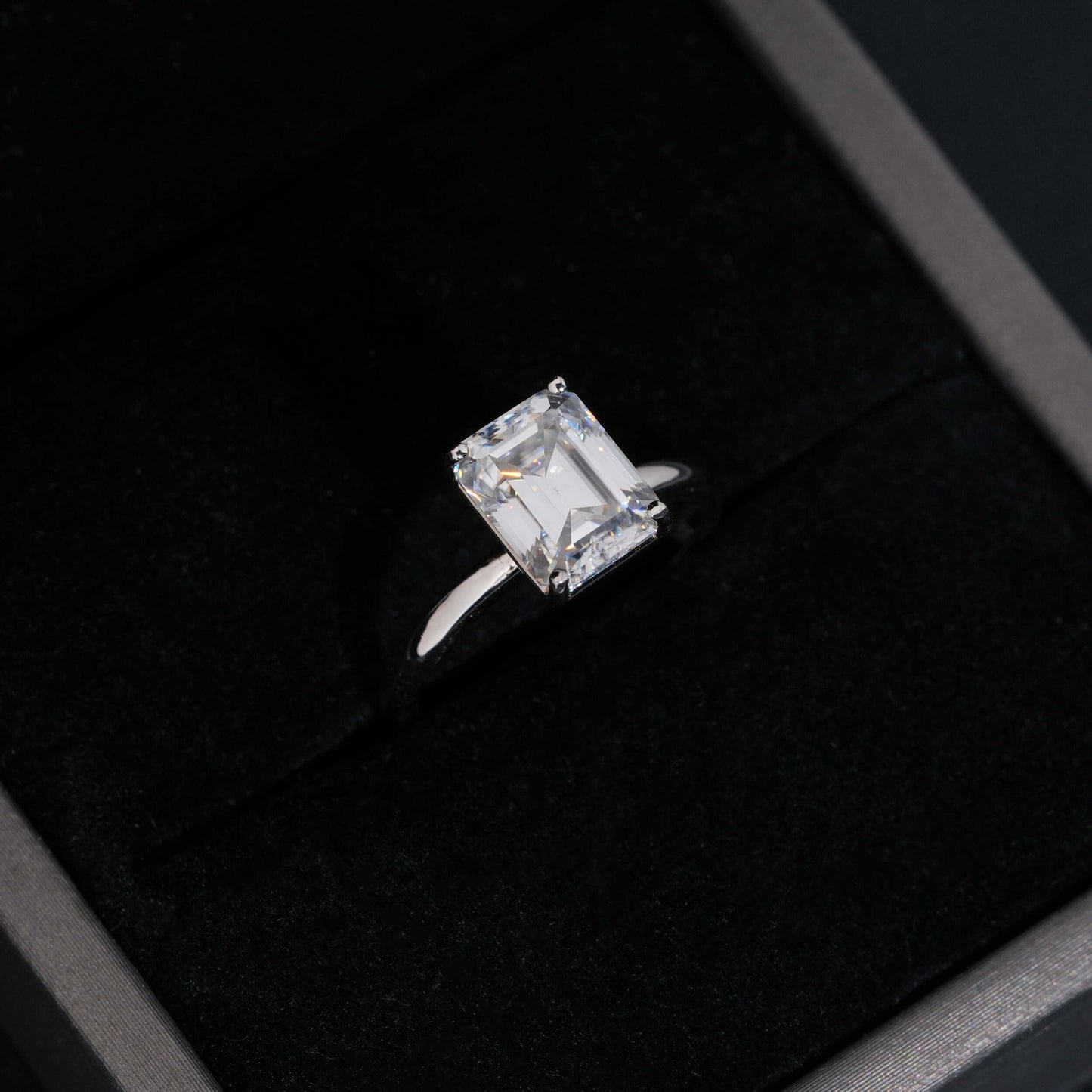 .925 SILVER EMERALD CUT MOISSANITE ENGAGEMENT RING VTRG1004
