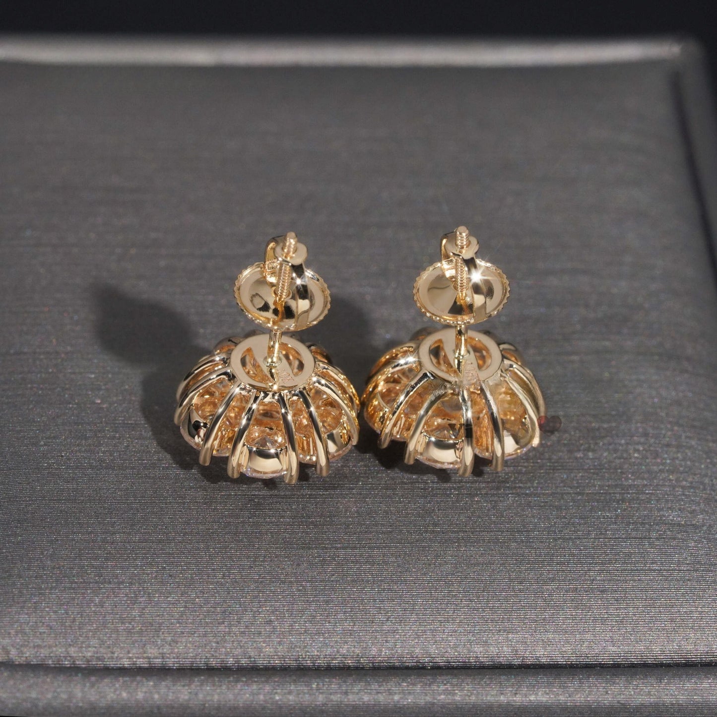 10K GOLD FLORAL BLOOM MOISSANITE STUD EARRING VTER1013