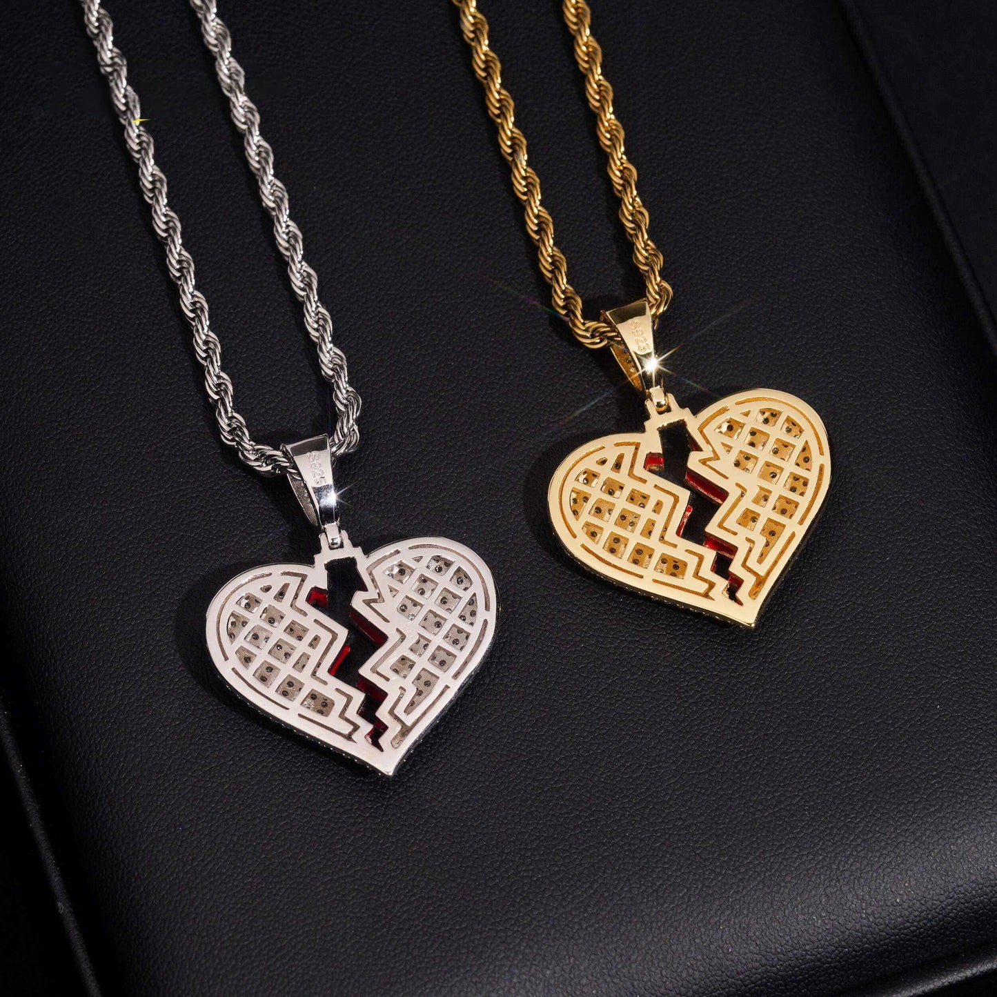 .925 SILVER BROKEN HEART MOISSANITE PENDANT VTPT0003