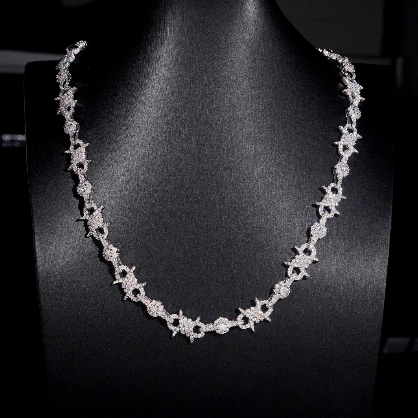 .925 SILVER BARBED WIRE ICED OUT MOISSANITE LINK CHAIN 10MM VTNL2002