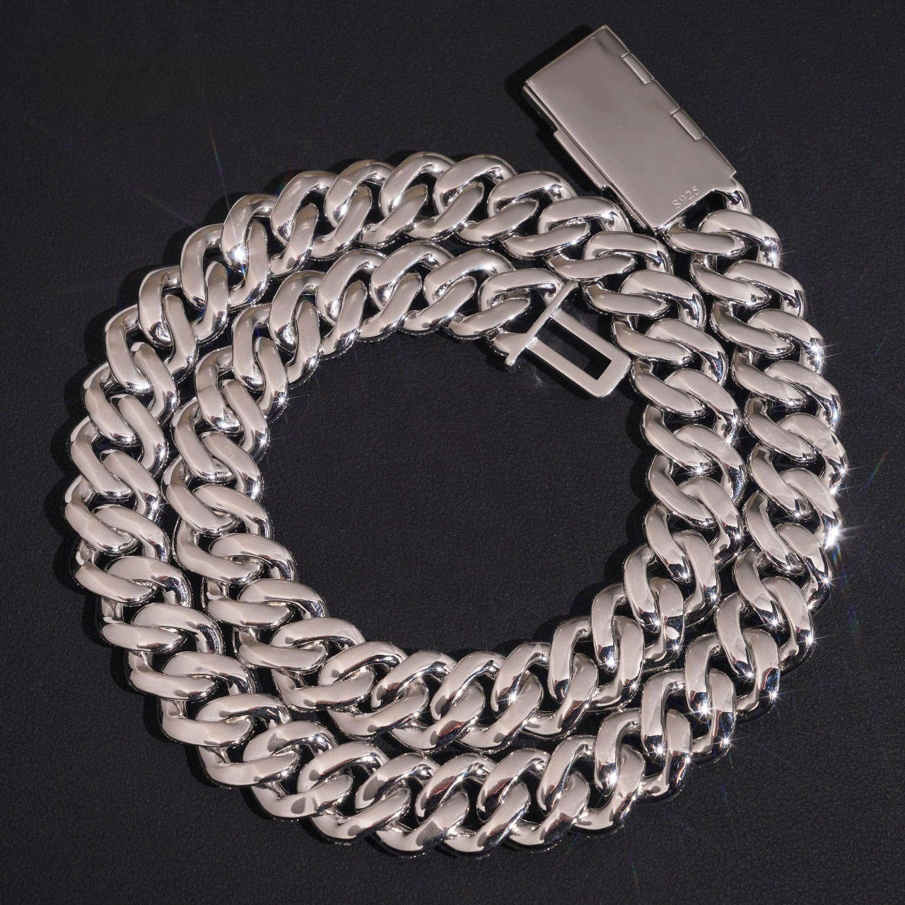 .925 SILVER MIAMI CUBAN ICED OUT MOISSANITE CHAIN 15MM VTNL0002