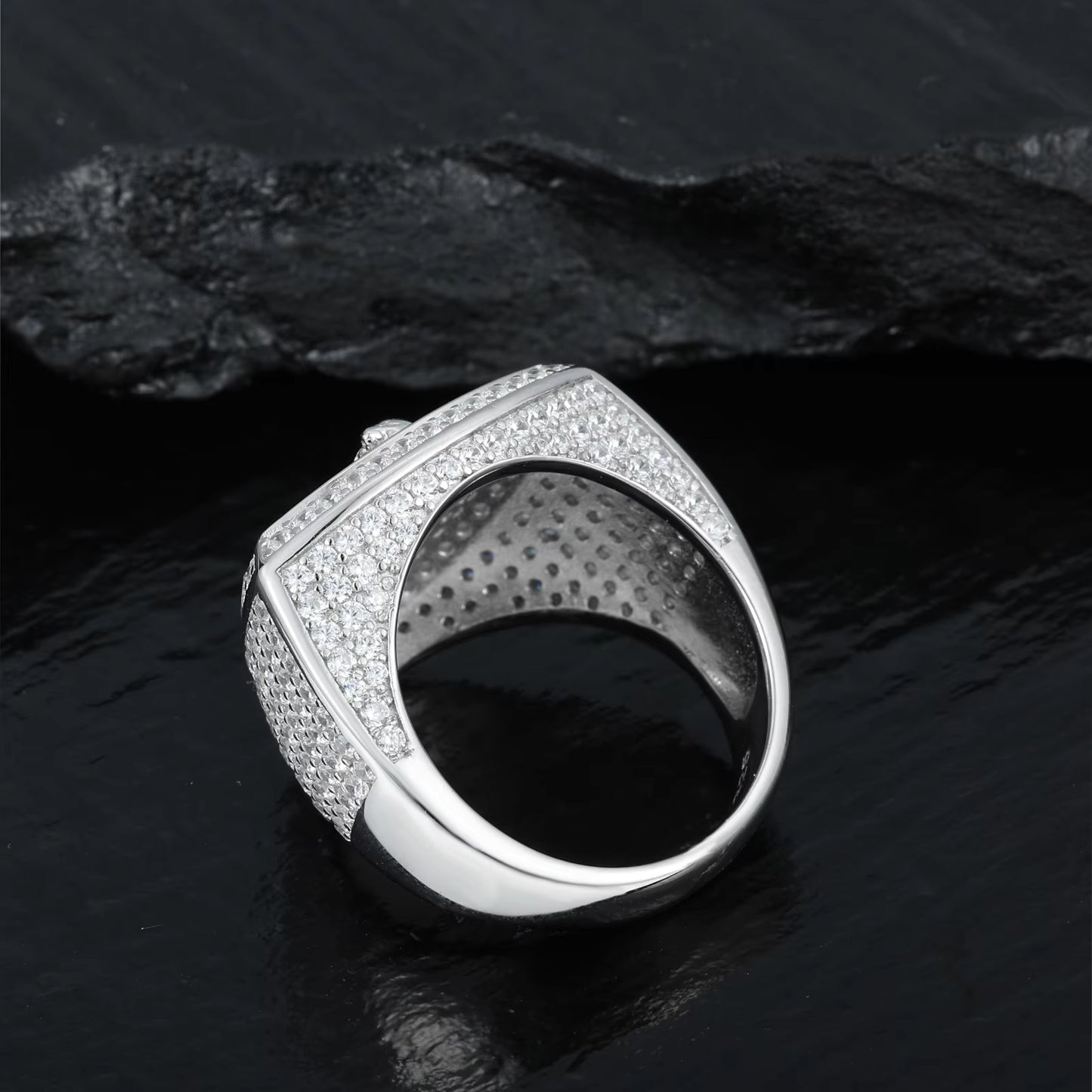 .925 SILVER 'INFINITY SNAKE SHIELD' SIGNET RING