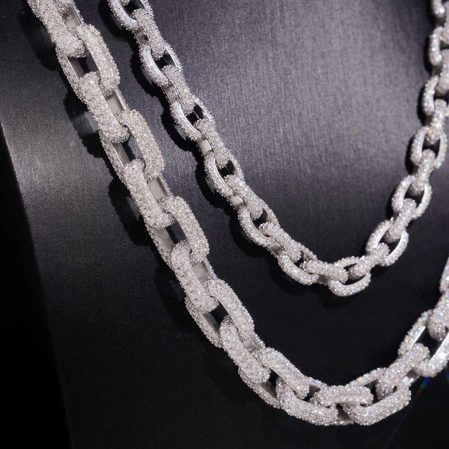 .925 SILVER ROLO LINK MOISSANITE CHAIN PAVÉ SETTINGS 8MM (VTNL2004-S925) & 12MM (VTNL2005-S925)