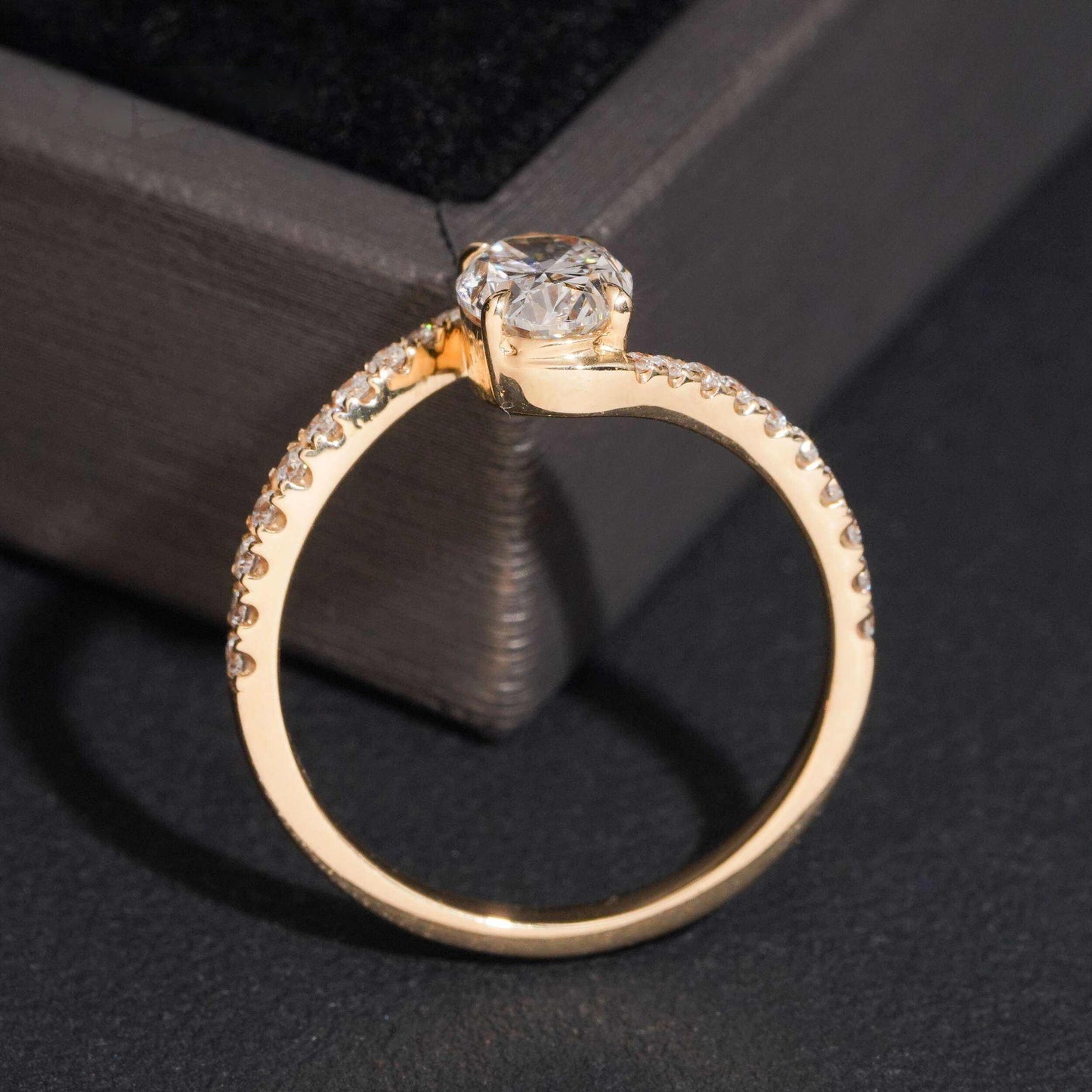 14K GOLD OVAL CUT LAB GROWN DIAMOND WITH SEMI PAVE SWIRL BAND ENGAGEMENT RING VTRG1030