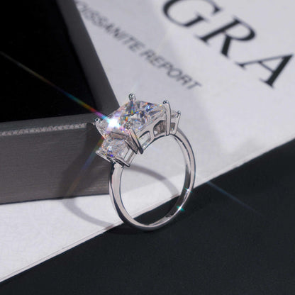 .925 SILVER PRINCESS CUT MOISSANITE ENGAGEMENT RING WITH SIDE EMERALD STONES VTRG1021