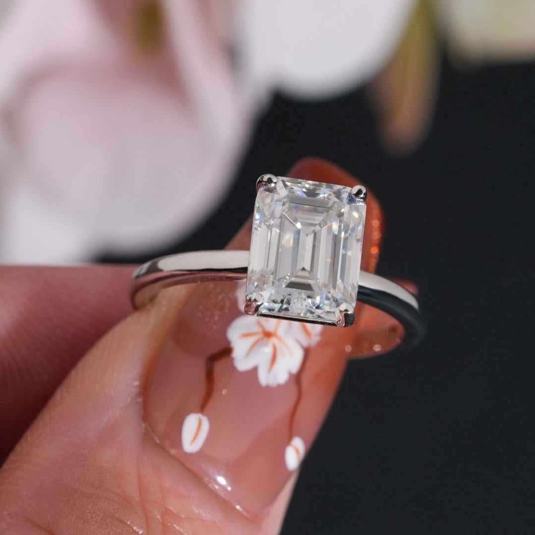 .925 SILVER EMERALD CUT MOISSANITE ENGAGEMENT RING VTRG1004