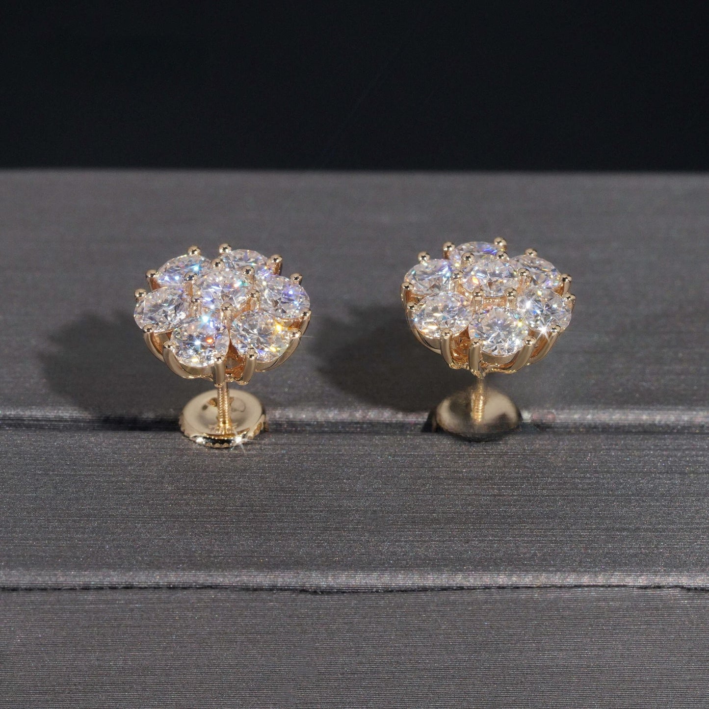 10K GOLD FLORAL BLOOM MOISSANITE STUD EARRING VTER1013