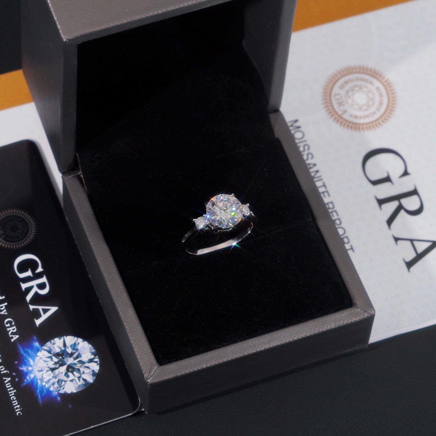 .925 SILVER ROUND BRILLIANT CUT MOISSANITE ENGAGEMENT RING WITH SIDE STONES VTRG1014