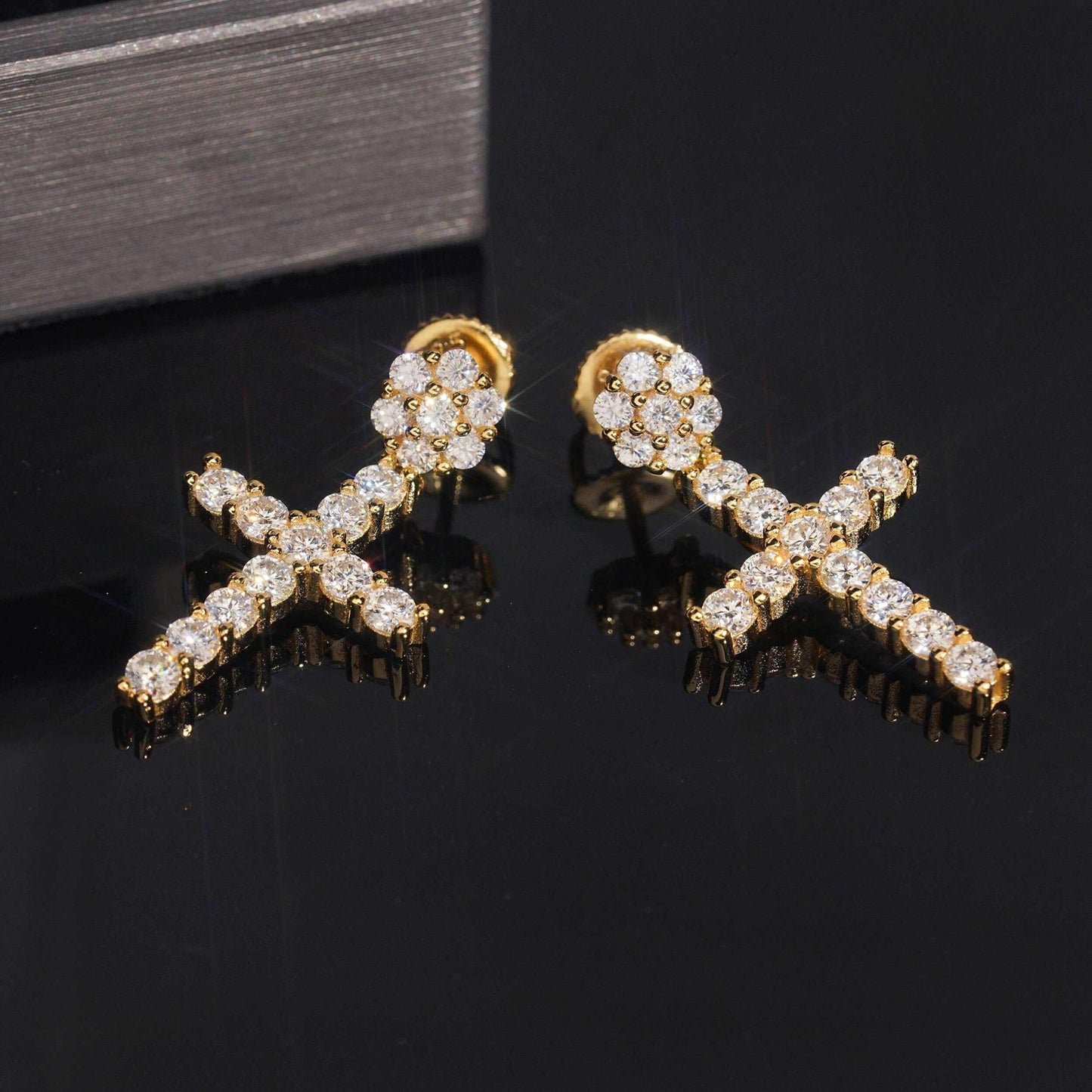 .925 SILVER CROSS CHARM MOISSANITE STUD EARRING VTER1011