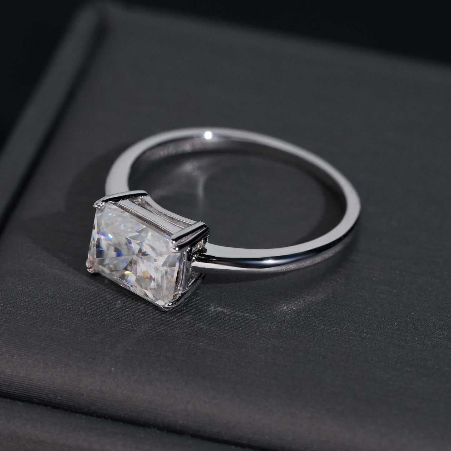 .925 SILVER RADIANT CUT MOISSANITE ENGAGEMENT RING VTRG1003