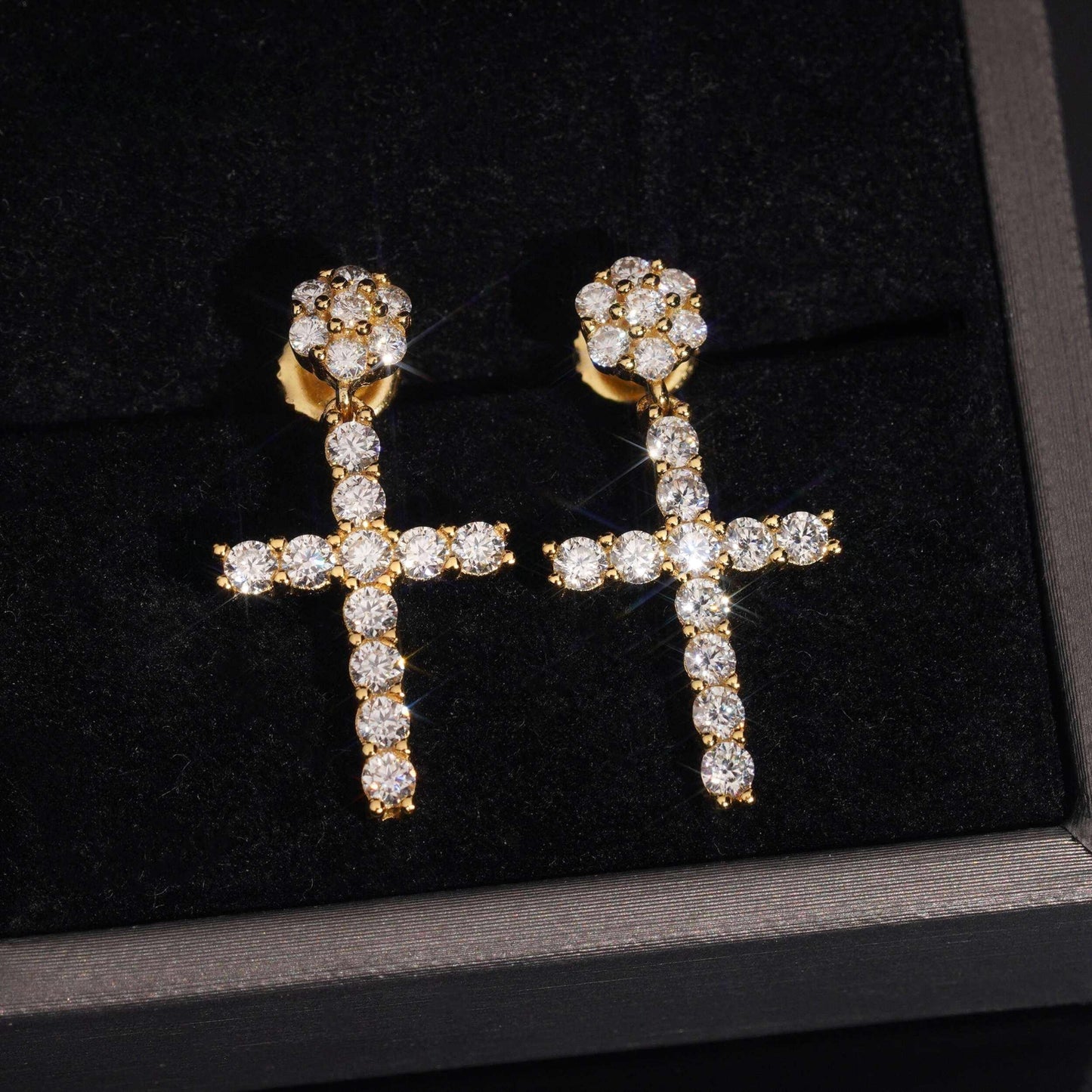 .925 SILVER CROSS CHARM MOISSANITE STUD EARRING VTER1011