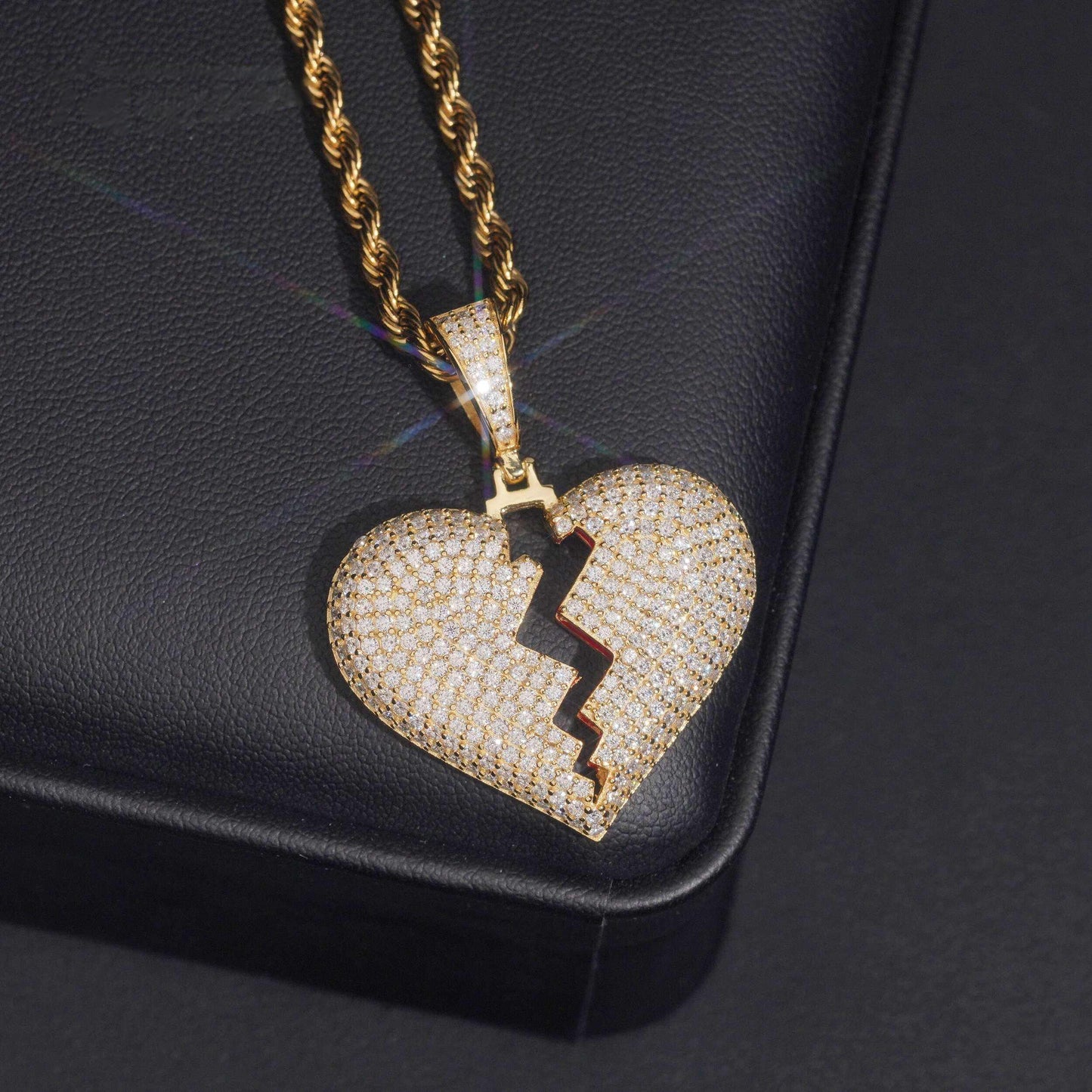 .925 SILVER BROKEN HEART MOISSANITE PENDANT VTPT0003
