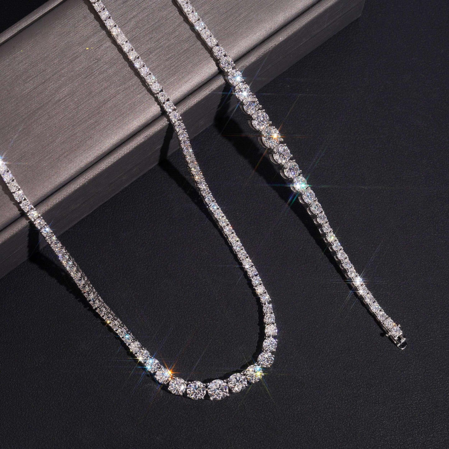 .925 SILVER GRADUATING ROUND CUT MOISSANITE TENNIS CHAIN 5MM VTNL1003