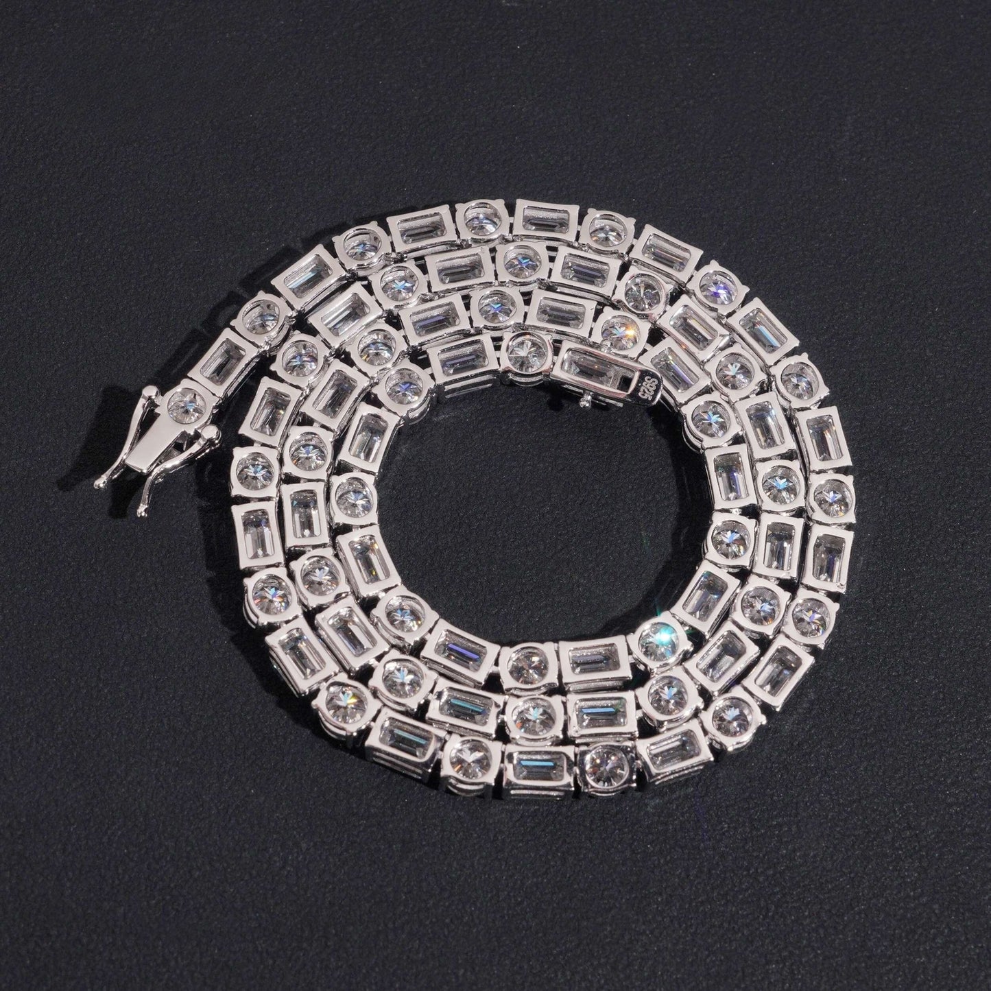 .925 SILVER MIXED ROUND-EMERALD CUT MOISSANITE TENNIS CHAIN VTNL1006