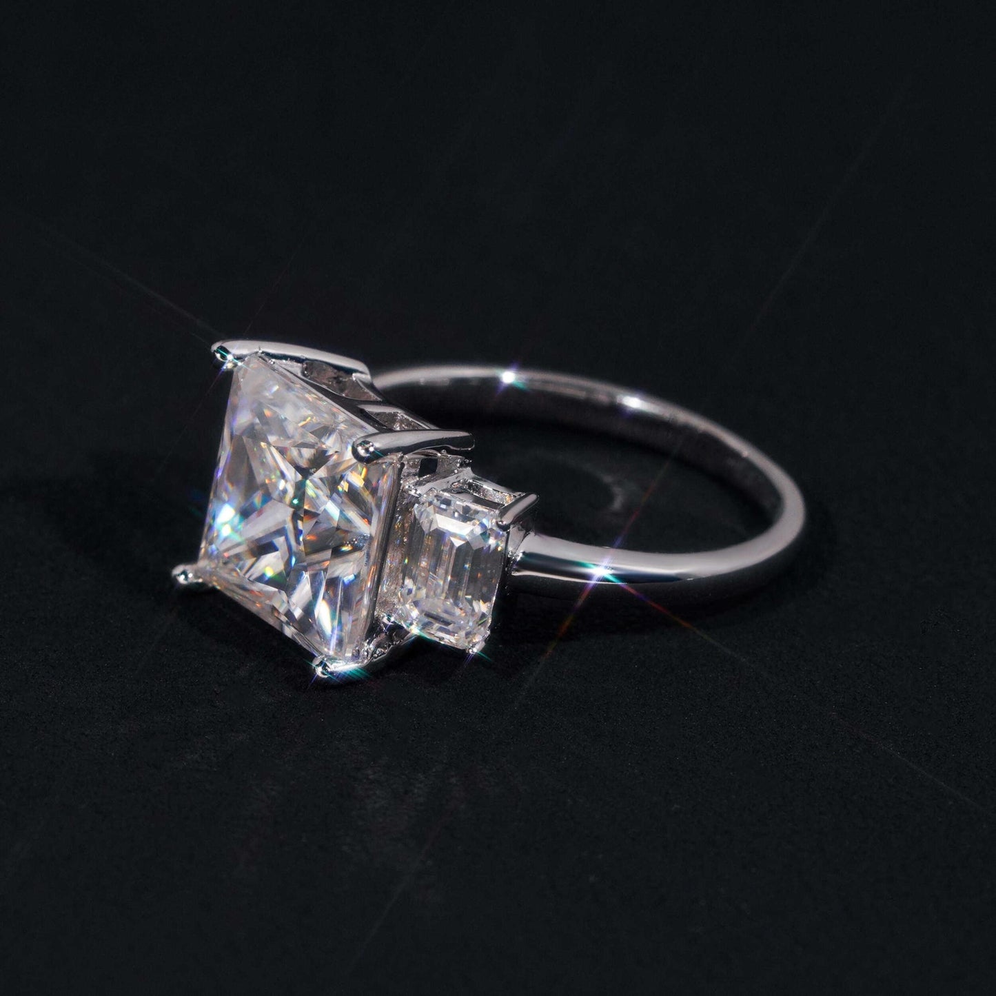 .925 SILVER PRINCESS CUT MOISSANITE ENGAGEMENT RING WITH SIDE EMERALD STONES VTRG1021