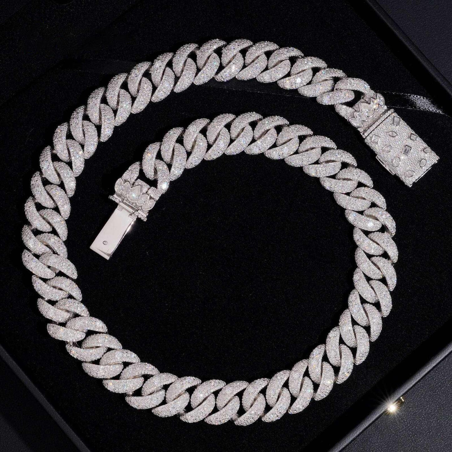 .925 SILVER MIAMI CUBAN MOISSANITE CHAIN MOSAIC SETTING 16MM VTNL0010