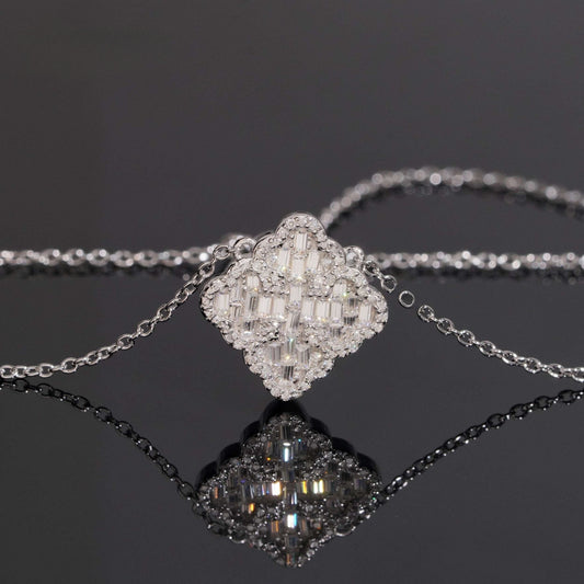 Baguette Cut Diamond Four-point clover Pendant | VTNL3001