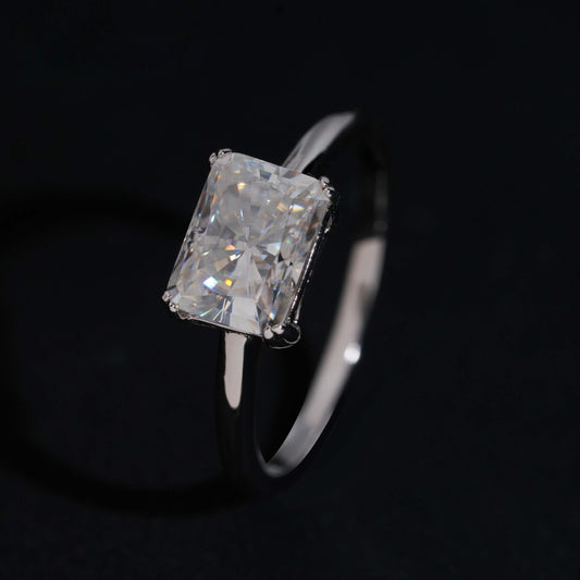 .925 SILVER RADIANT CUT MOISSANITE ENGAGEMENT RING VTRG1003