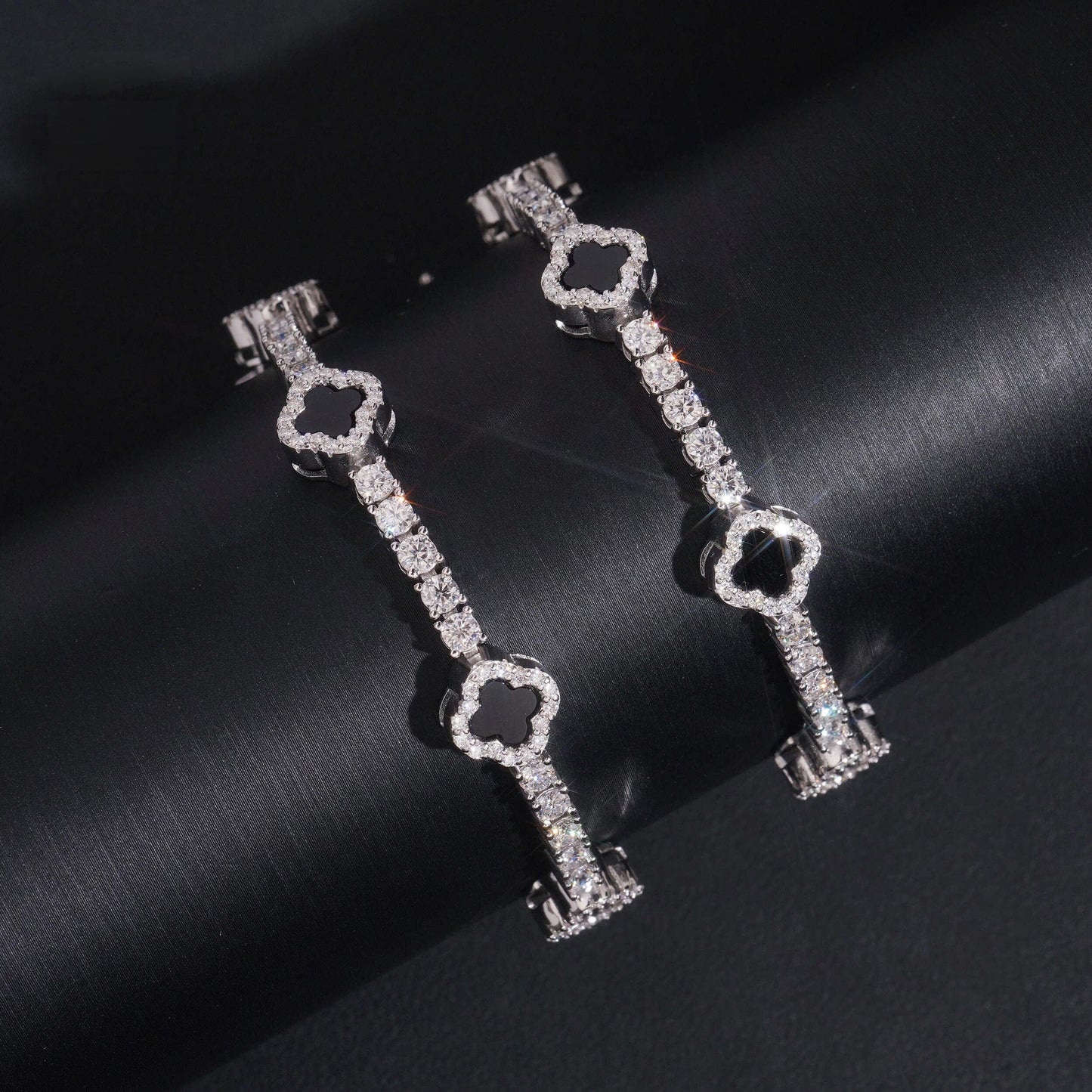 .925 SILVER TENNIS FOUR-LEAF CLOVER MOISSANITE BRACELET 3MM VTBL5002