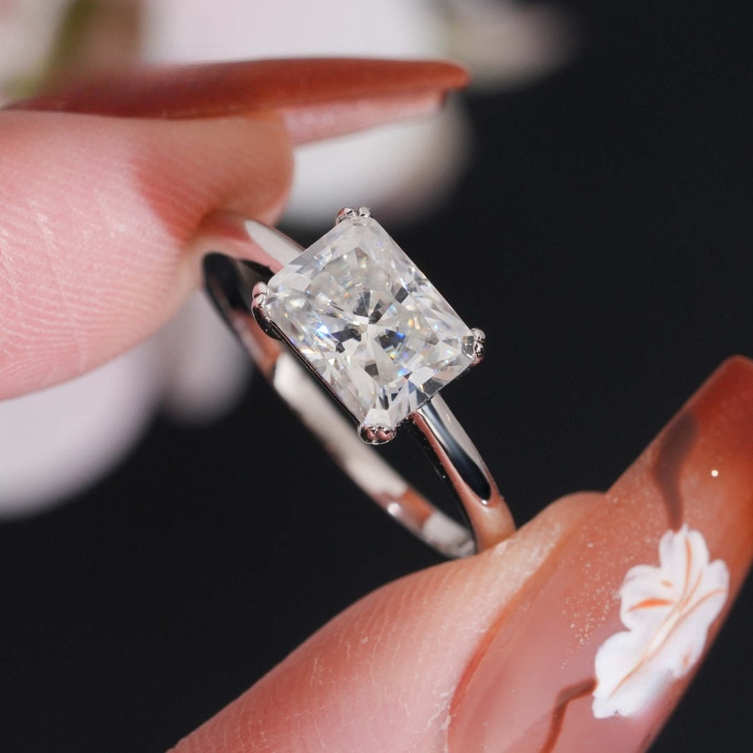 .925 SILVER RADIANT CUT MOISSANITE ENGAGEMENT RING VTRG1003