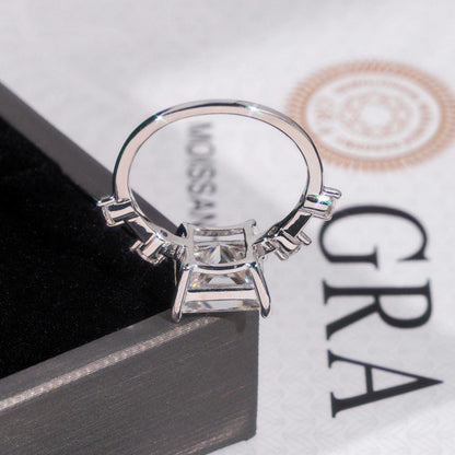 .925 SILVER PRINCESS CUT MOISSANITE ENGAGEMENT RING WITH ROUND SIDE STONES VTRG1010