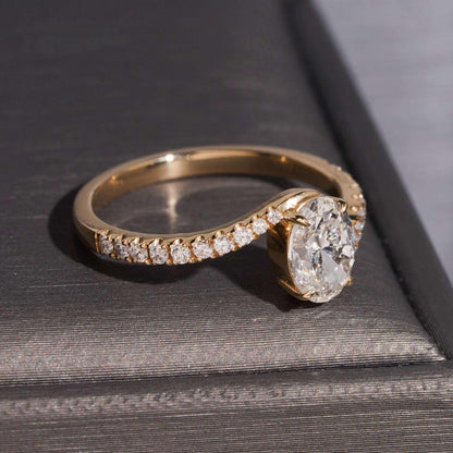 14K GOLD OVAL CUT LAB GROWN DIAMOND WITH SEMI PAVE SWIRL BAND ENGAGEMENT RING VTRG1030